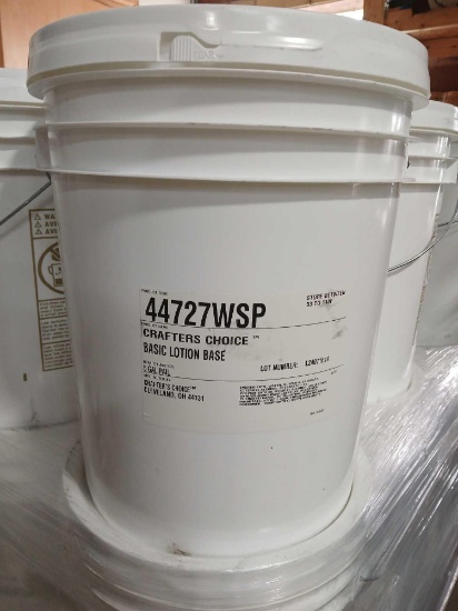 QTY 34 NEW 5Gal Crafters Choice Basic Lotion Base #44727WSP