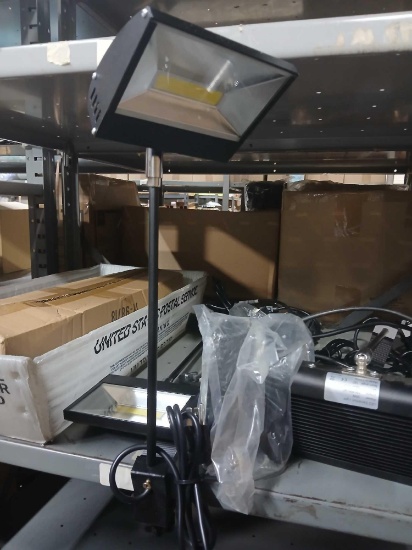 Lot of 8 Clip On LED Exhibition Lights. 30w CCT 6000K-6500K