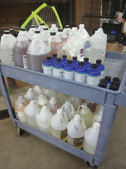 Contents of Cart. Various Fragrance Oils and Mixers. Unknown