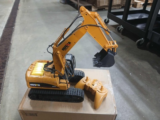 Hulna Remote Control Excavator.