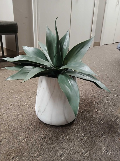Faux Potted Plant. 9"h Pot.