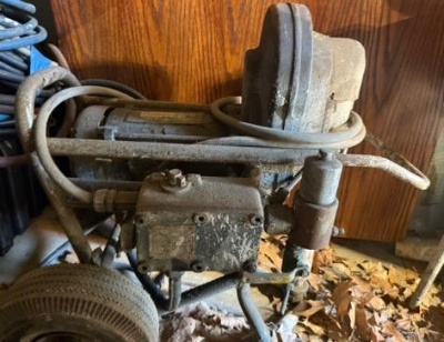 Commercial paint sprayer