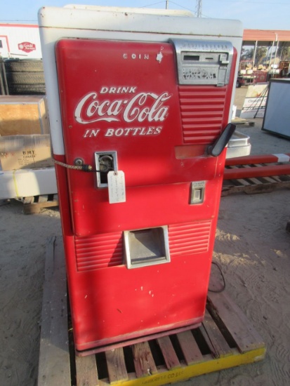 Vintage Coca- Cola Machine With Drinking Fountain