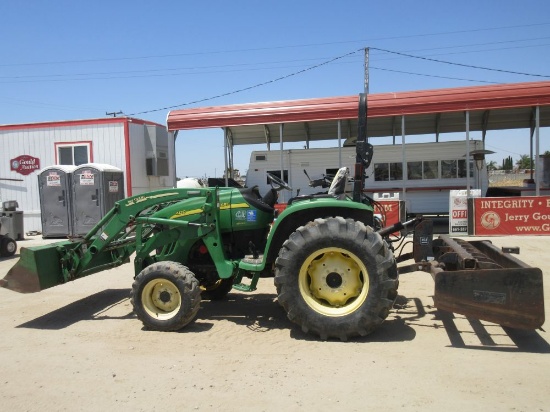 John Deere 4120