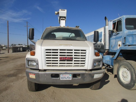 2003 GMC C7500 Crane Truck