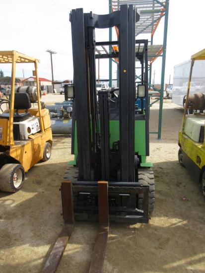 Clark Forklift