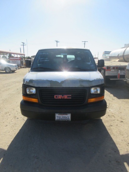 2005 GMC 3500 Cargo Van
