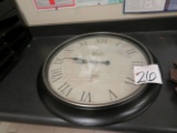 Round Clock