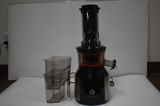 1 Juicer New Open Box