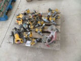 Pallet- Misc DeWalt power tools -w/4 batteries