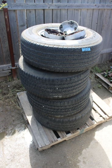 (4) Misc Tires & Sizes