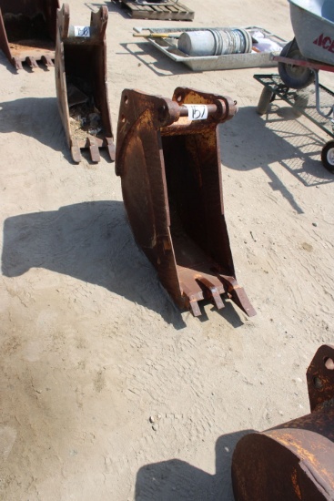 12" Backhoe Bucket