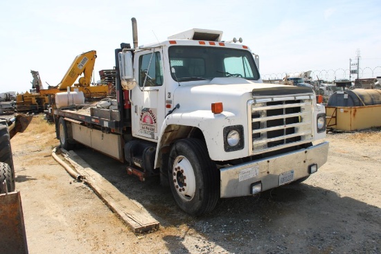 1984 IHC hydro Crane Gas
