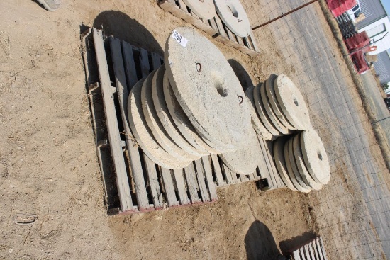 17 Round 27" Lids Cement