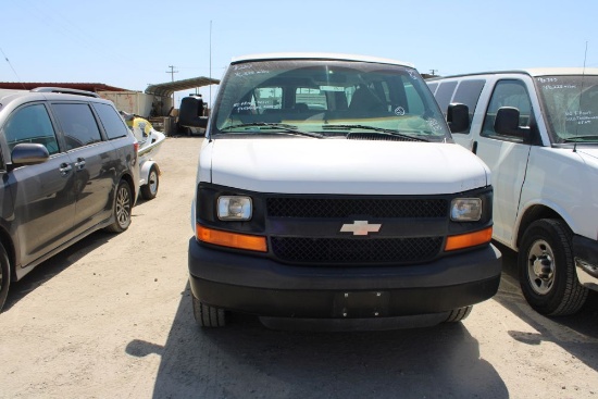 2003 Chevy 3500 10 Passenger Van