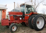 IH 1586 Tractor