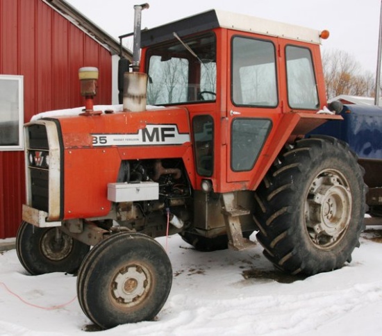 MF 1085 Tractor