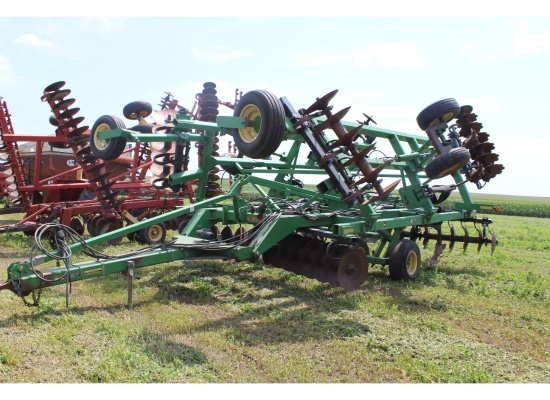 JD #512 22’6” 9 Shank Disc Ripper