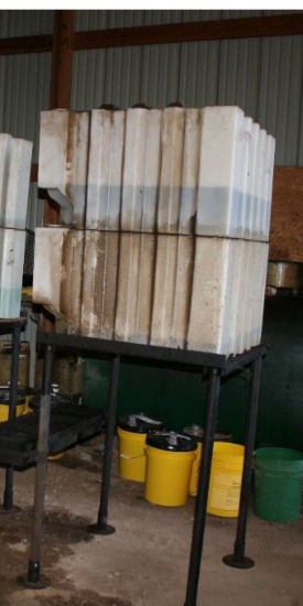60 Gal. Bulk Oil Containers