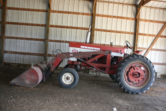 1961 Farmall 460 gas Tractor