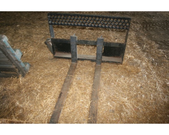 Skid Steer Pallet Fork