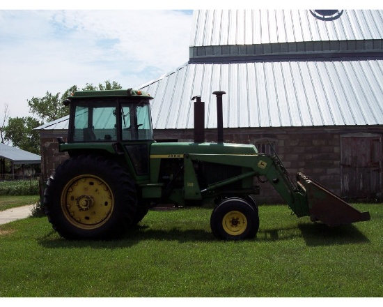 1977 JD 4430 w/ JD 148 Loader