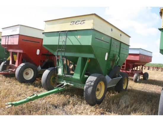 Demco 365 Bu. Gravity Wagon w/Box Extensions, Lights