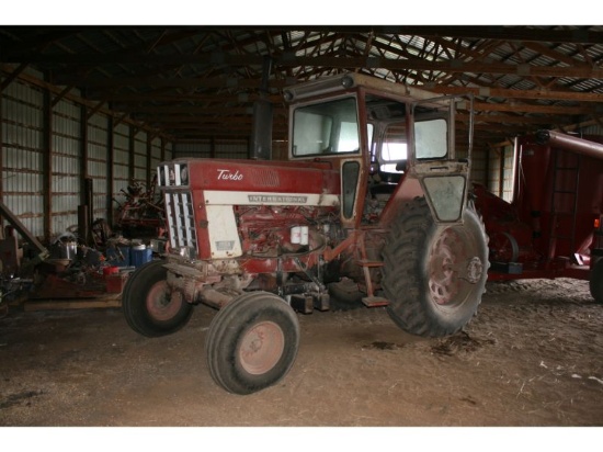 IH #1066 Dsl. Turbo Tractor, SN: 2610175U049838 (1975);