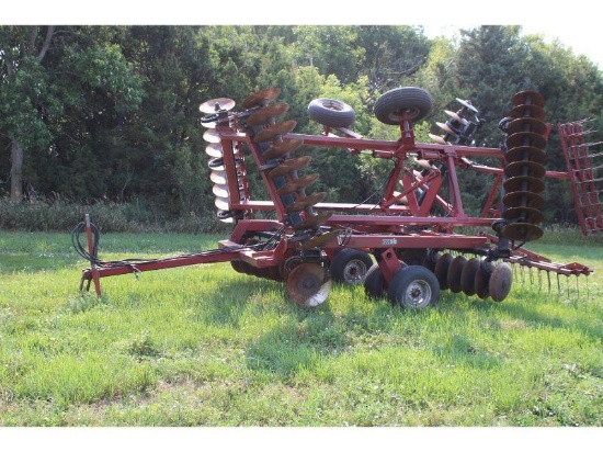 Case-IH 496 22 Ft. Cushion Gang Tandem Disc w/3 Bar Harrow