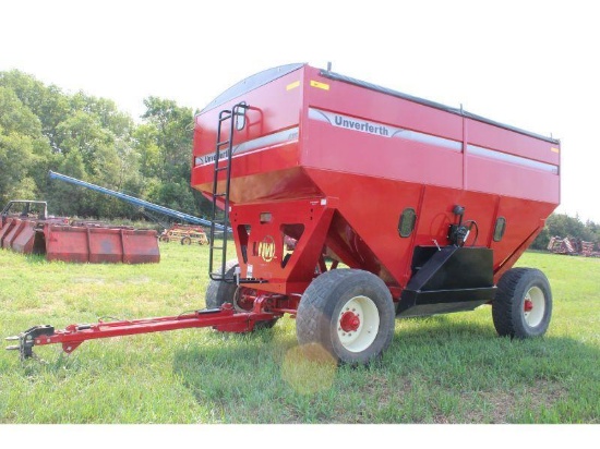 Unverferth 630 Bu. Gravity Wagon