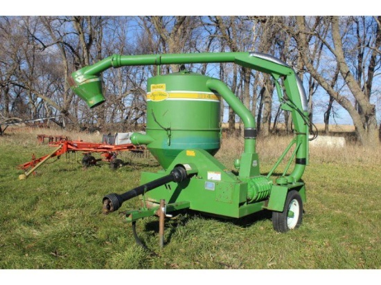 Walinga Agri-Vac 614 Deluxe Grain Vac w/ New Pump at cost of $7,900.00