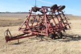 IH 4600 28 Ft. Vibra Shank Field Cult. w/ Mulchers