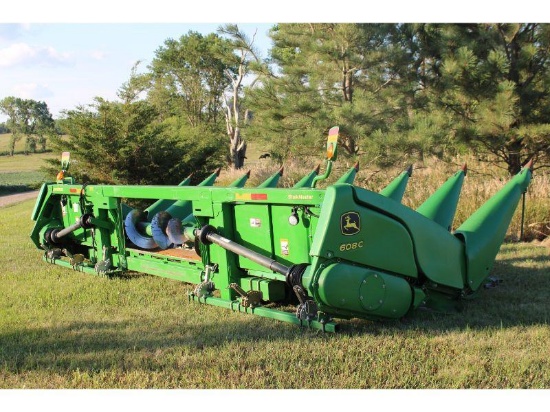 JD 608C Stalkmaster 8 Row 30 Chopping Corn Head