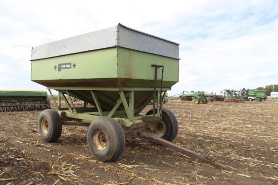 Parker 300 bu. Gravity Wagon