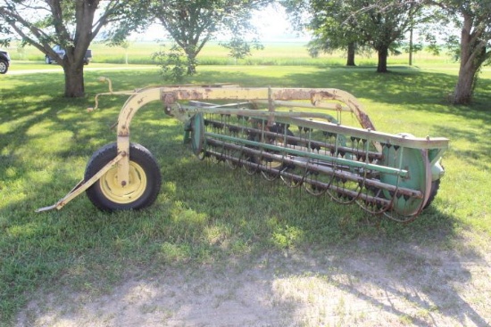 JD #640 - 4 Bar Side Del. Rake w/Dolley Wheel