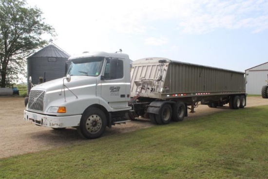 1999 Volvo Semi