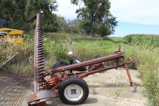 IH #100 Trailer Type Sickle Mower w/ 9 Ft. Bar