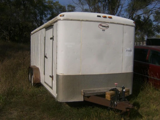 2005 TN enclosed trailer