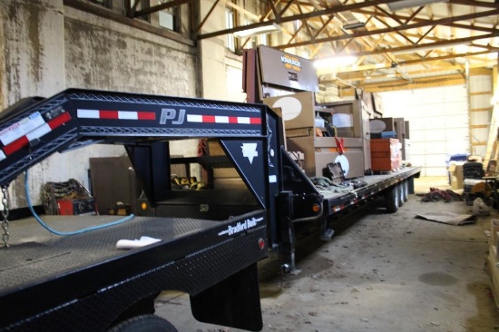 2015 PJ 8 Ft. x 34 Ft. Triple Sgl. Axle Flat Deck Trailer