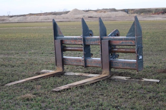 1 Set of Payloader Pallet Forks, GEM General 5 Ft. Forks, 8 Ft.10 In. Wide