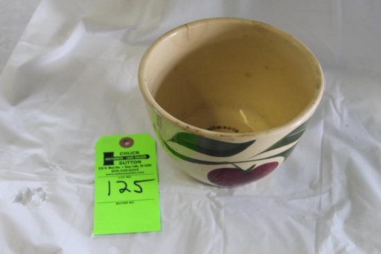 Watt 6 1/2 In. Apple Patt. Bowl. 6 1/2 In. (Farmers Co. Op. Holland, MN)