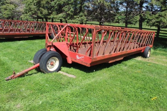 Apache Mdl. WFW20A1 PT Hay Feeders w/Ft. Dolly Wheels