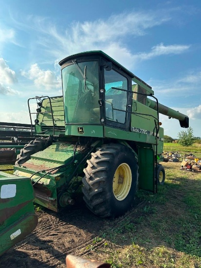 JD 7720 Turbo Combine