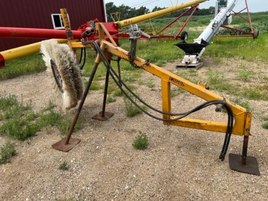3 Pt. Hyd. Rotary Brush Bunk Cleaner