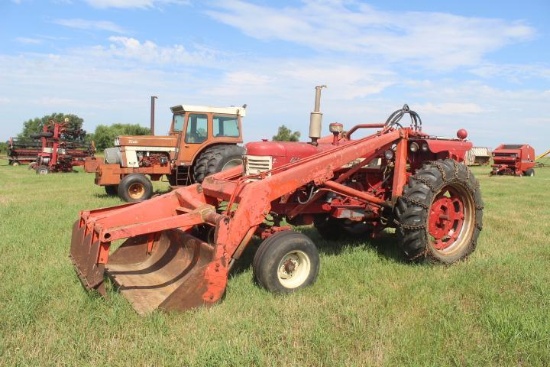 McCormick Farmall 450 Tractor
