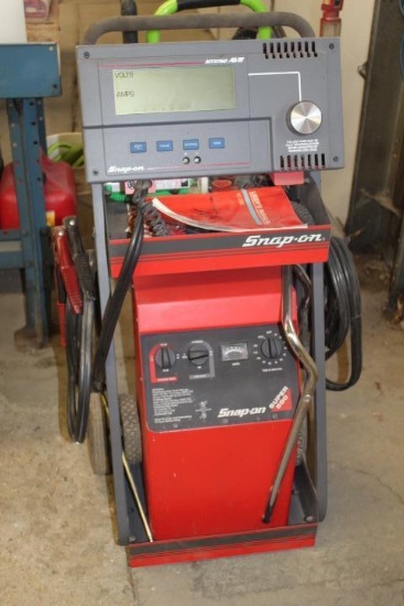 Snap-On MT3760 AVR Analyzer & Snap-On Super 550 Batt. Charger on Cart