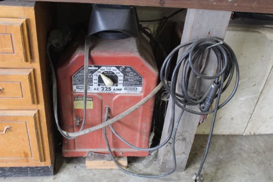 Lincoln AC 225 Welder