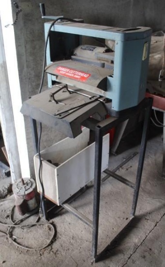 Delta 12x5.9 In. 22-240 Planer on Std.
