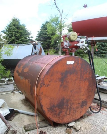 500 Gal. Gas Tank w/ Bennett Elec. Pump