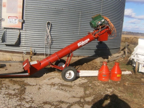 Sudenga unloading auger w/ hopper